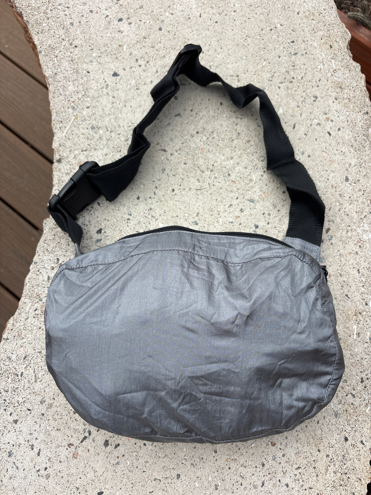 Parachute Silk Hip Pack • Ultralight 3.5 oz • Built-In Stuff Sack • Beach, Travel & Adventure • 5 Colors